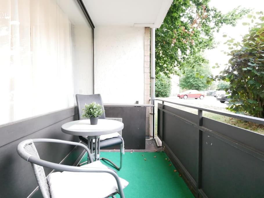 61 M2 Erdgeschosswohnung Mit Eigenem Parkplatz Vorm Haus Osnabrueck Exterior photo